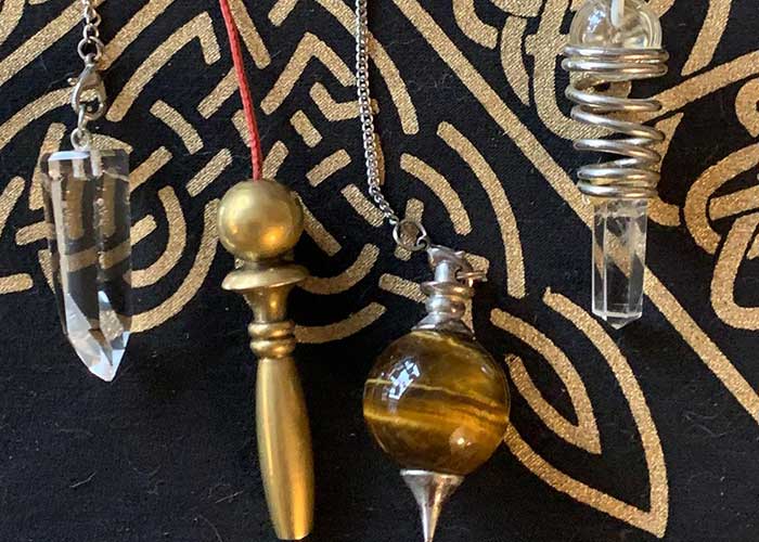 Les pendules ont des formes très variées.